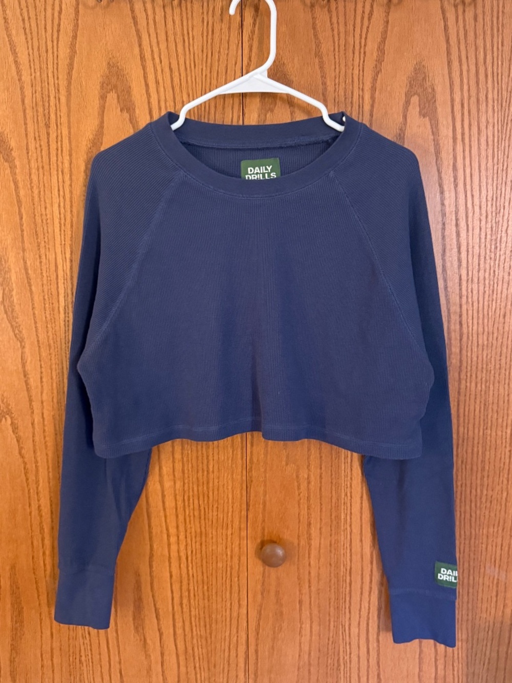 Daily Drills Women's 'Cropped Thermal' Long Sleeve Waffle Shirt - Top in 'Navy' - Picture 2 of 2